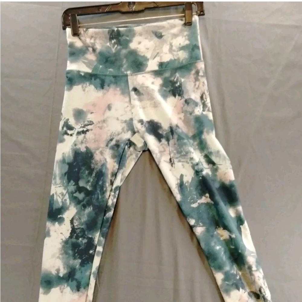 Balance collective size small like new leggings